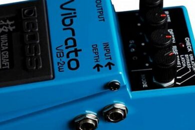 Unveiling the Sonic Secrets: A Journey into the World of Vibrato Guitar Pedals - Master the Art of Playing Guitar and Play Like a Pro